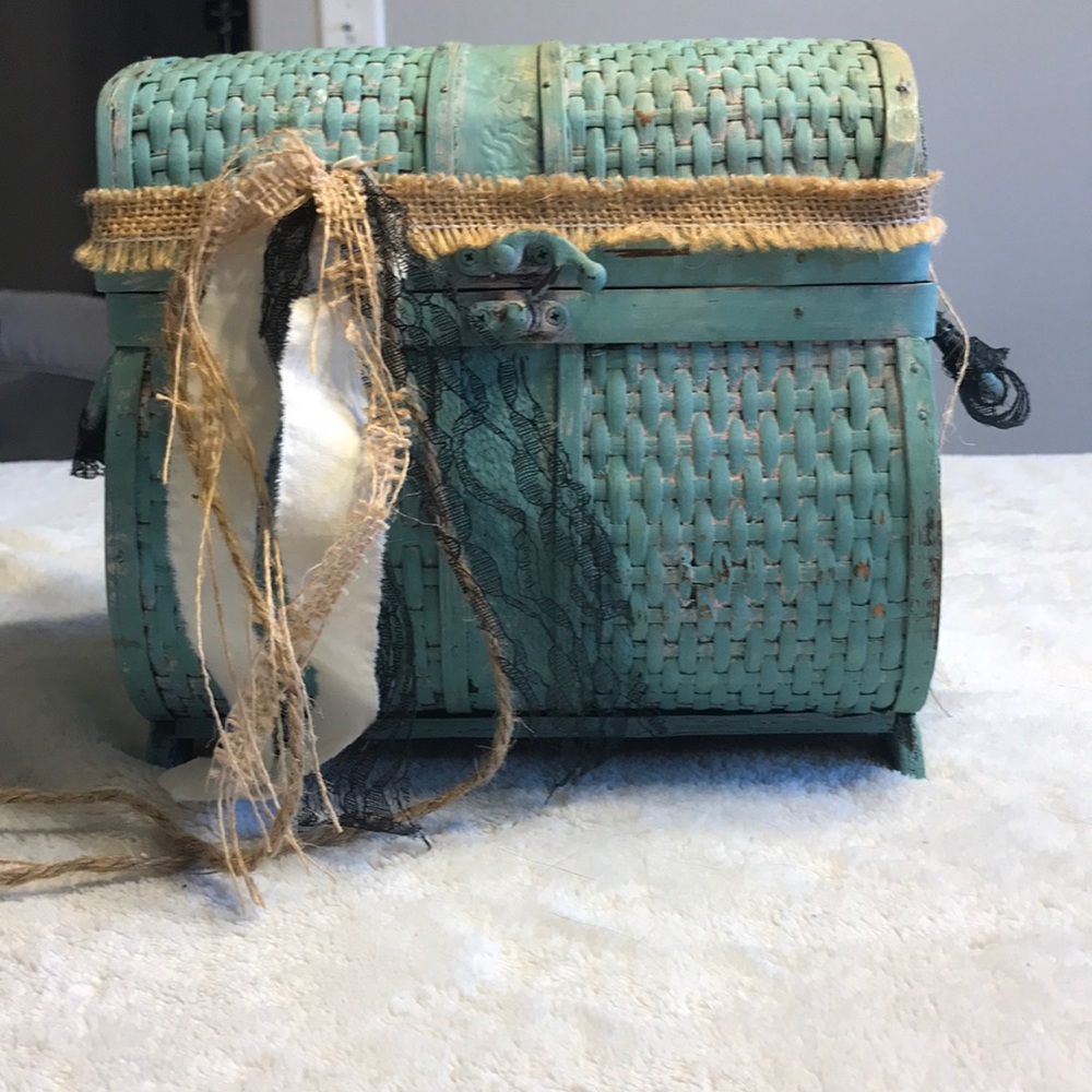 Storage chest